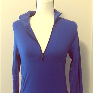 Bright blue excellent condition workout pullover